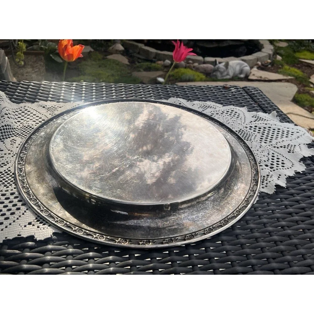 Vintage Oneida Silversmiths 15 Inch Round Serving Tray Platter Silverplated